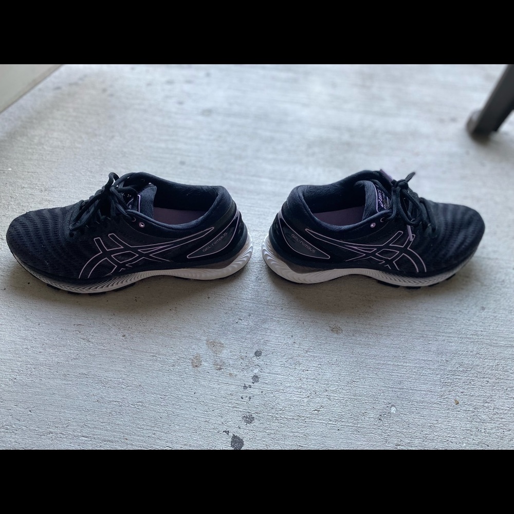 ASICS Gel Nimbus 22